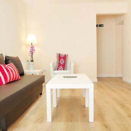 Apple Garden A-2 Apartment Londra Exterior foto